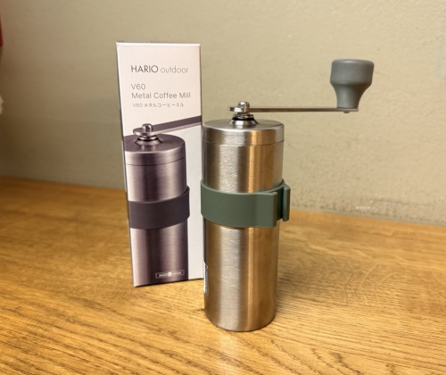Zubehör: HARIO V60 Handmühle –  Metall – Outdoor
